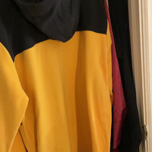 Never worn north face fleece - Picture 2 of 2